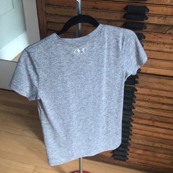 Under Armour Grey and Pink Logo T-Shirt - Picture 5 of 6